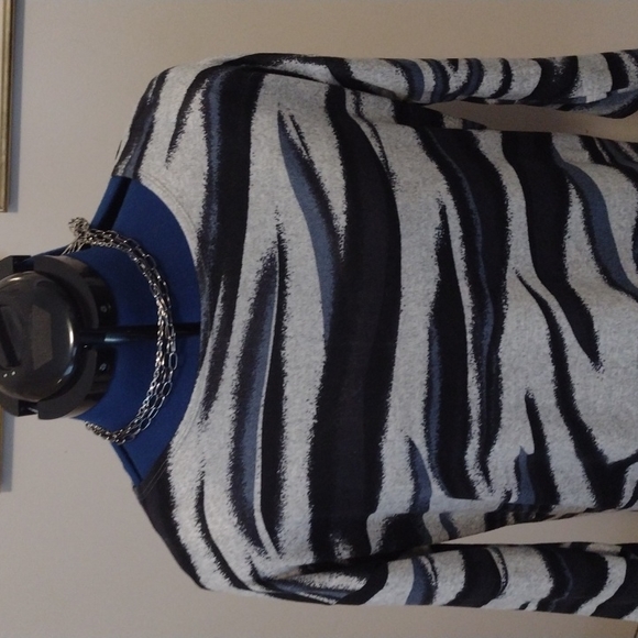 🆕L'Atelier Soft Stretch Knit Gray & Blue Midi SHIFT Dress with Back Zip!! - Picture 3 of 8